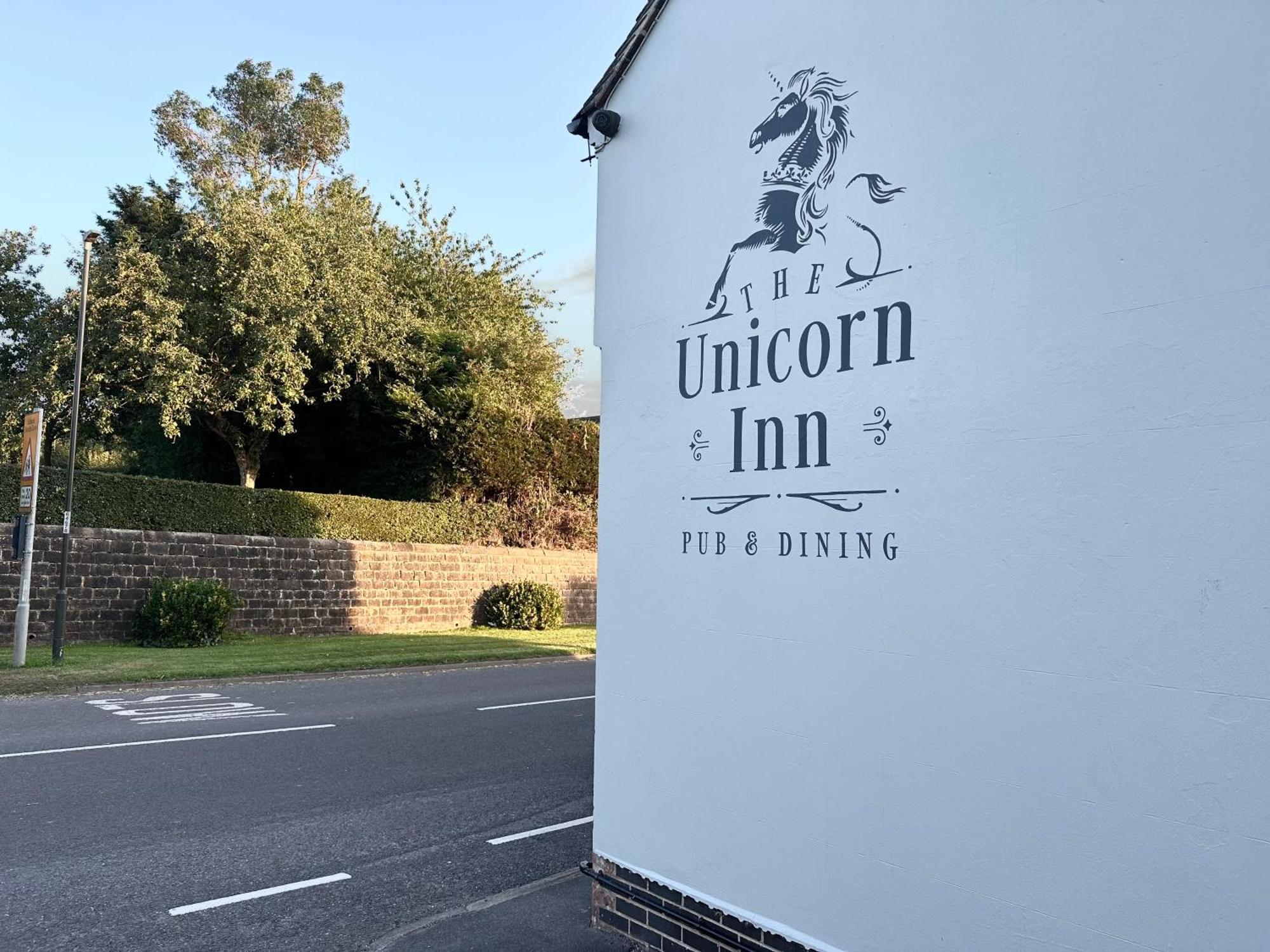 The Unicorn Inn Newton Solney Exterior foto